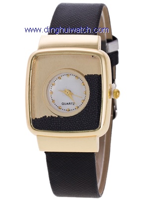 Lady watch Lady watch