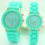 Green case and silicone strap watch for lovers