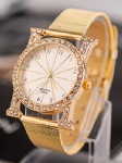 Steel mesh strap watch with fashion design